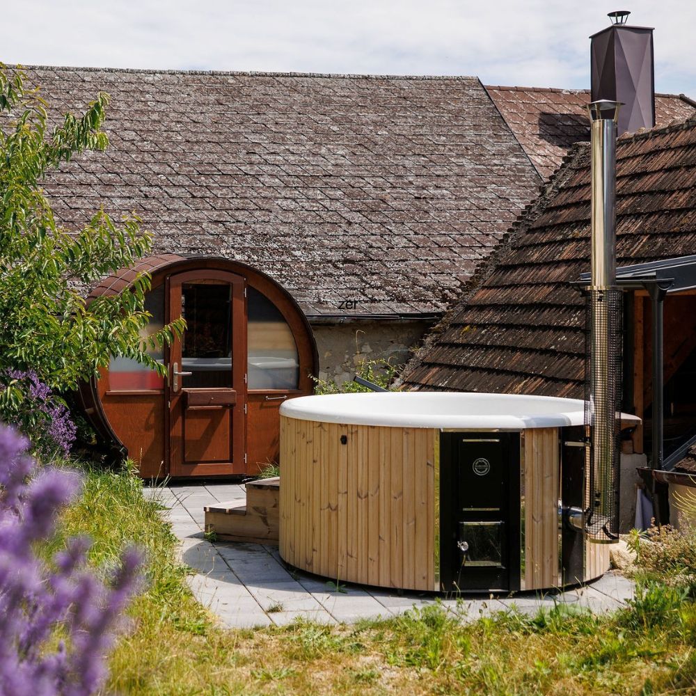 imkerei-knotzer-holzfass Lavendel blüht Imkerei Donnerskirchen